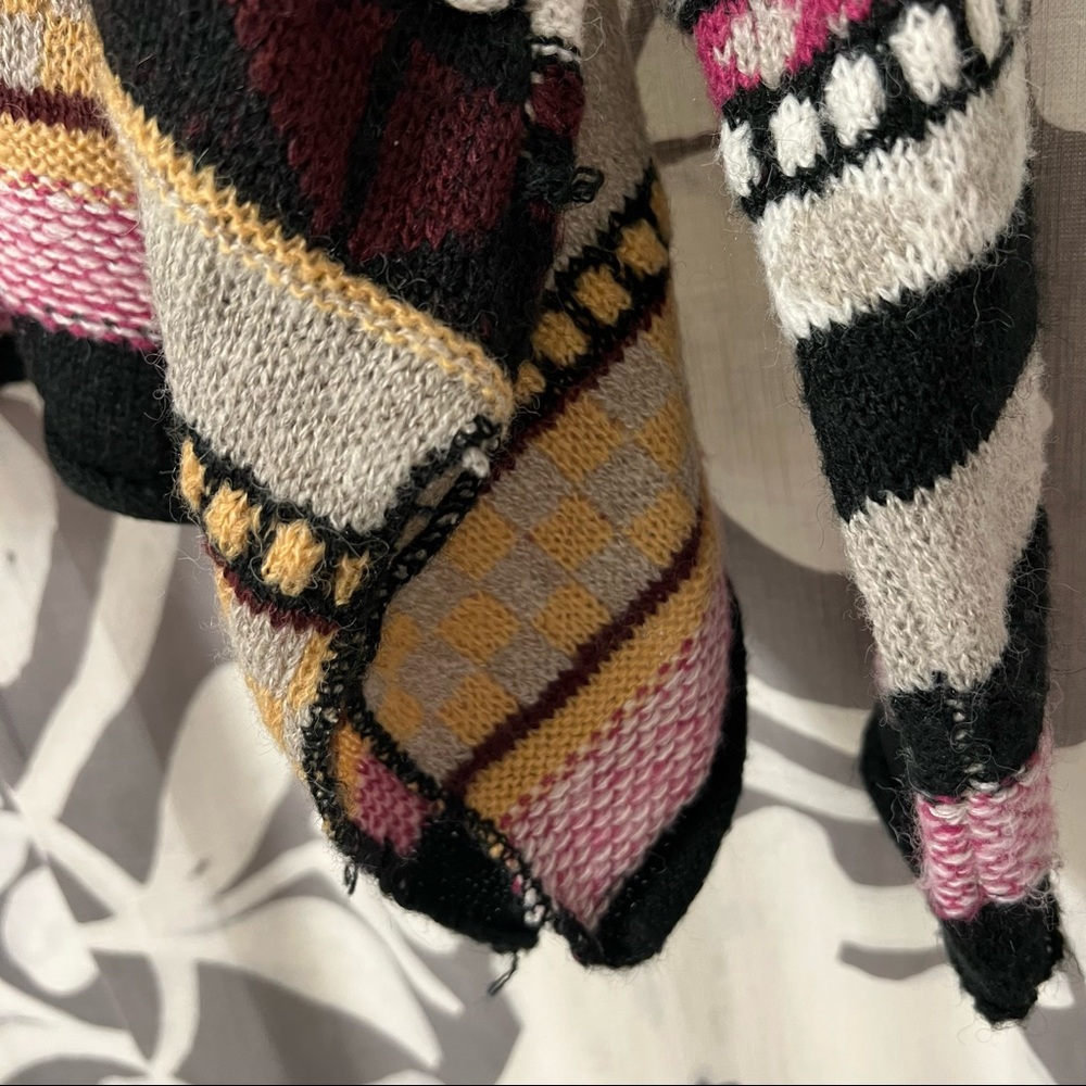 Vici Patchwork Sweater - image 5